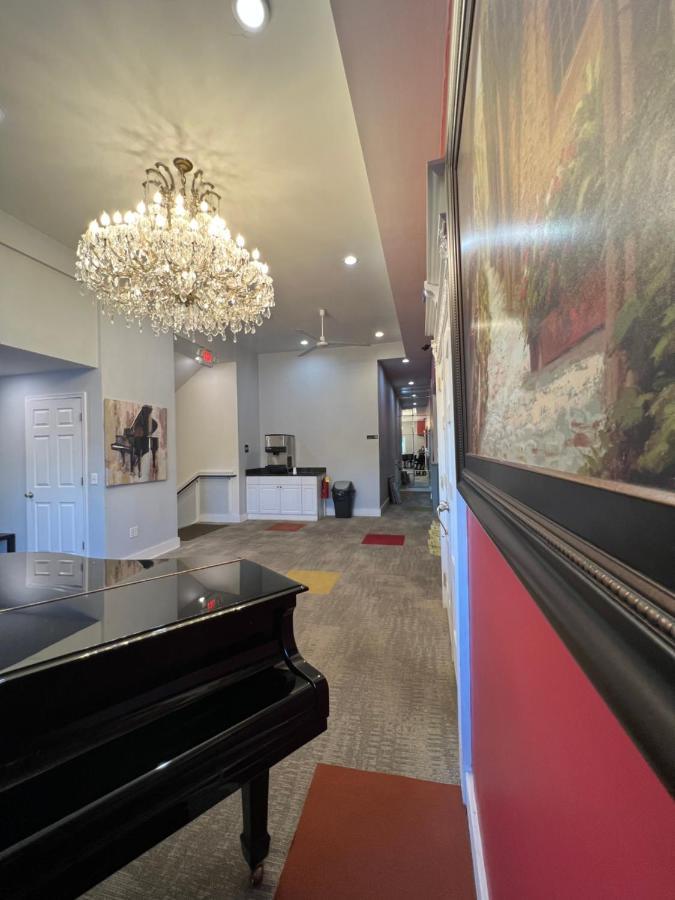 Chateau Suites نوريستاون المظهر الخارجي الصورة