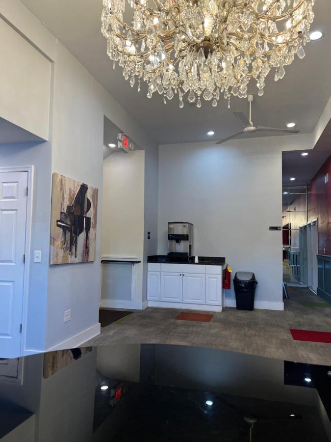 Chateau Suites نوريستاون المظهر الخارجي الصورة